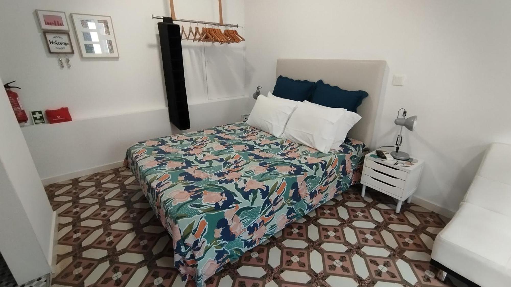 Apartamento Burgo "Tanoeiros" 푼샬 외부 사진